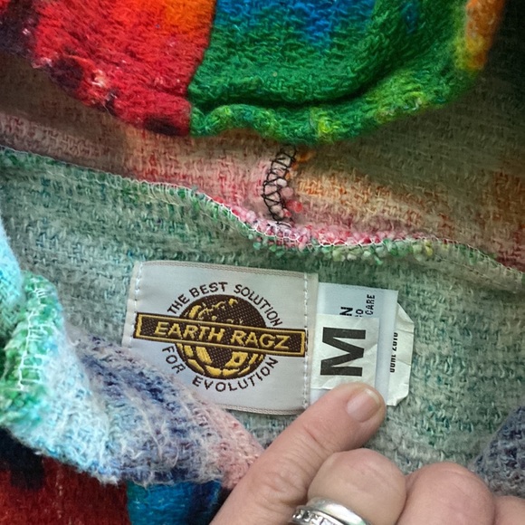 Poncho - Picture 3 of 3